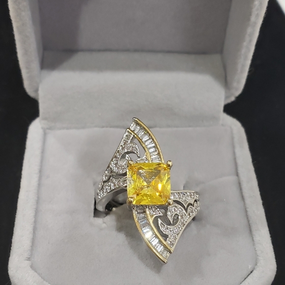 Ladies 925 Silver Yellow Sapphire Fashion RIng - Picture 3 of 7